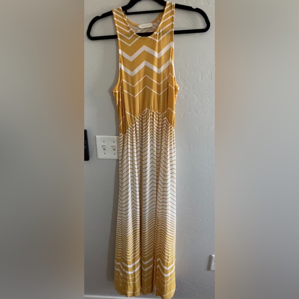ENTRO Sleeveless Chevron Pattern Maxi Dress Size Small - Picture 3 of 11